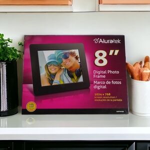 Aluratek 8 inch Digital Photo Frame 1024 x 768 Screen Resolution ADPFWM8S NIB